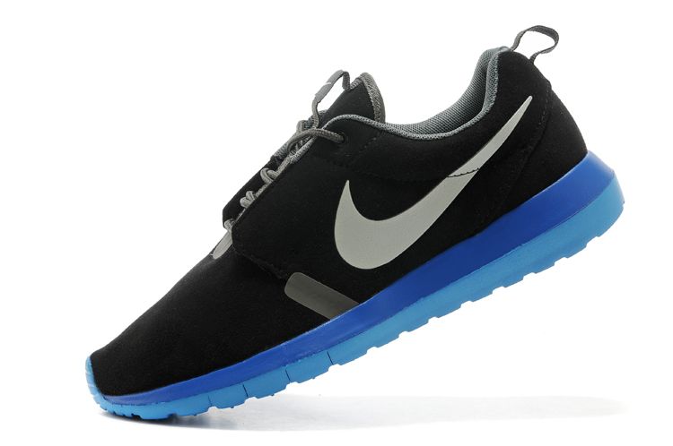 NIKE ROSHERUN NM 3M fur bleu noir nouvelles chaussures (3)